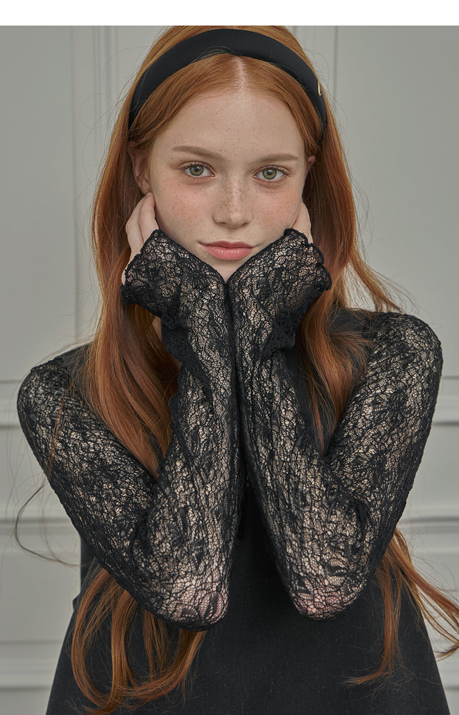 [TWEE] Evernon lace see-through t-shirt