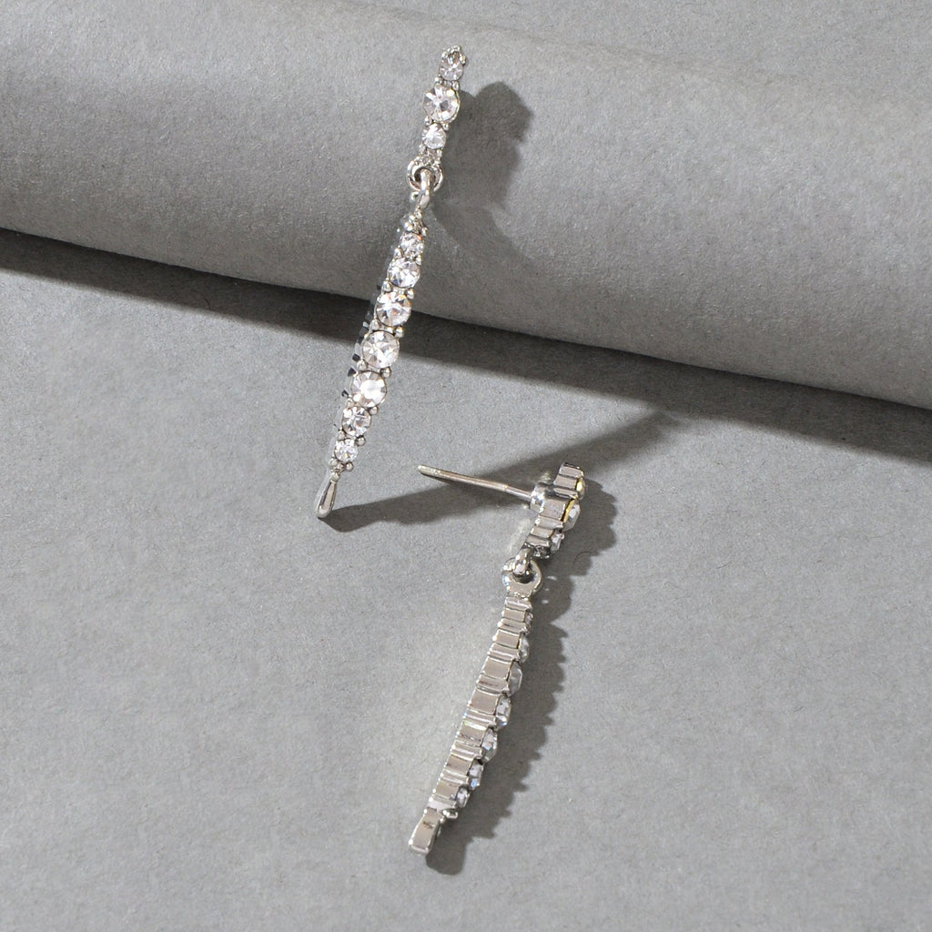 Luxurious Wedding Engagement Gift Shining Rhinestone Silver Hanging Earrings